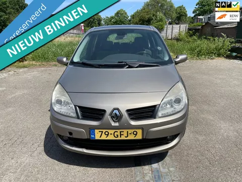 Renault Grand Sc&eacute;nic 1.9 dCi Business Line 7p.