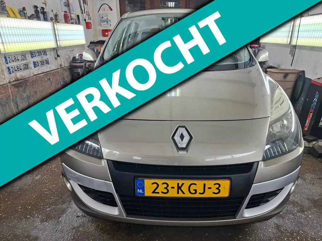 Renault Sc&eacute;nic 1.4 TCE Dynamique